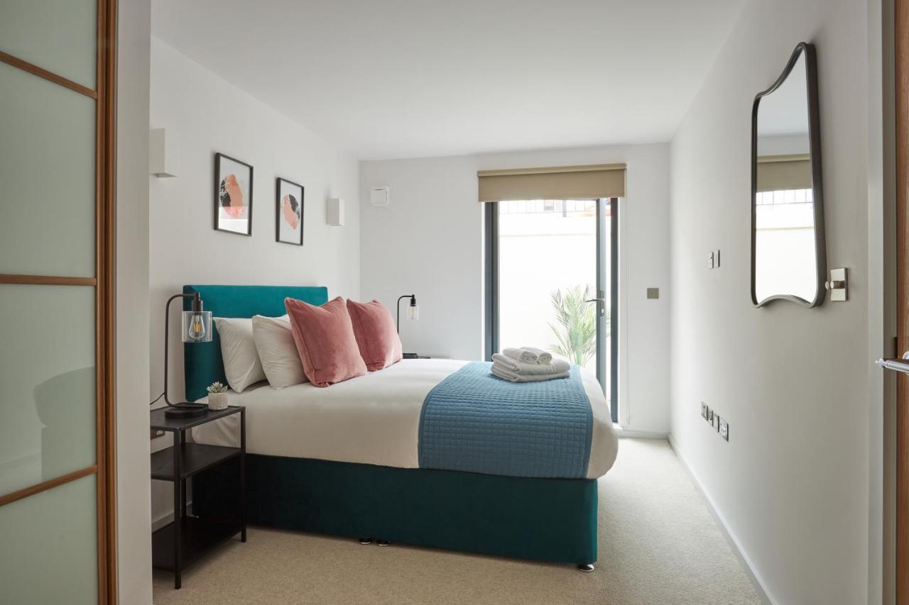 Hammersmith Mews By Viridian Apartments London Bagian luar foto