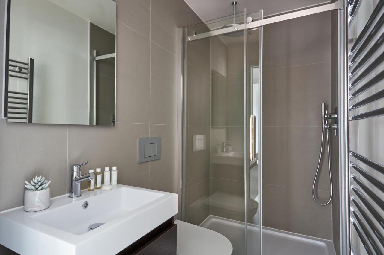 Hammersmith Mews By Viridian Apartments London Bagian luar foto