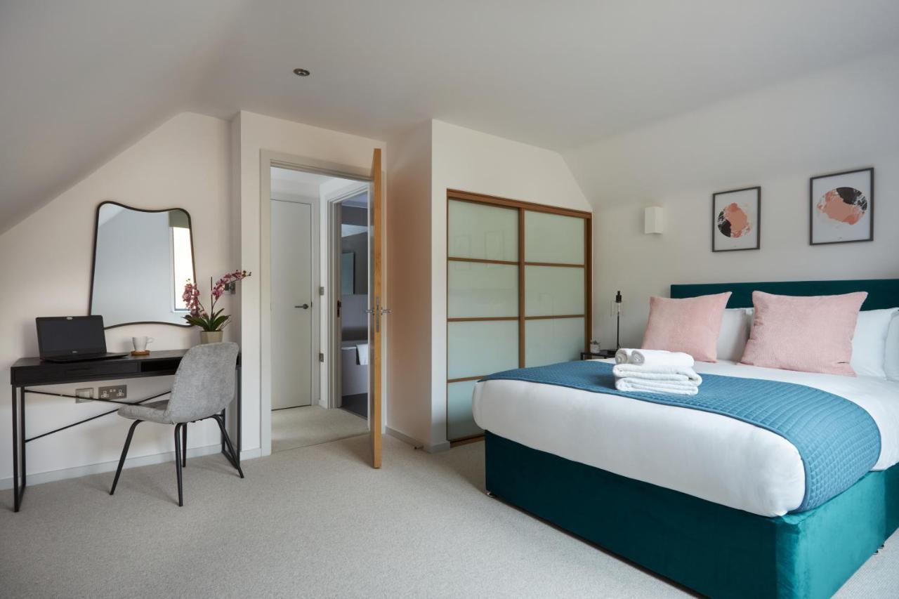 Hammersmith Mews By Viridian Apartments London Bagian luar foto