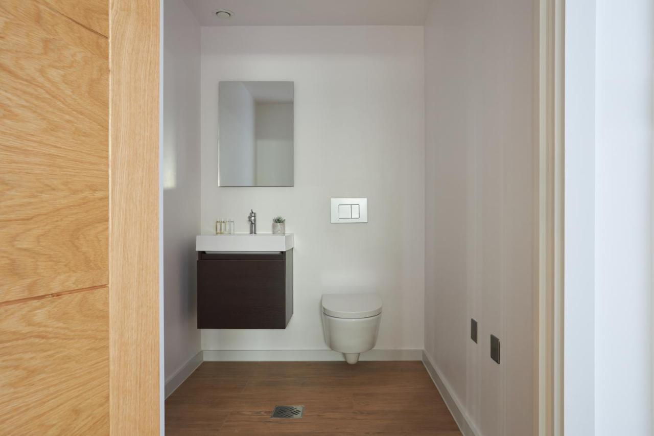 Hammersmith Mews By Viridian Apartments London Bagian luar foto